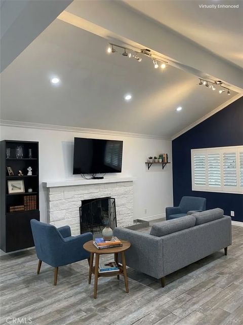 8961 Etiwanda Avenue Northridge CA 91325