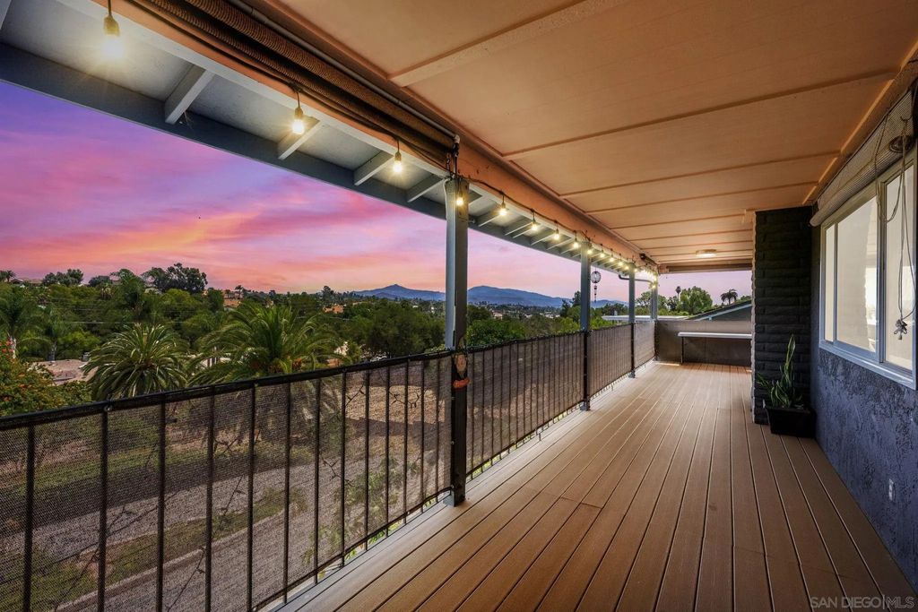 Photo of 1958 Lejos Dr, Escondido, CA 92025 (MLS # 250040941)
