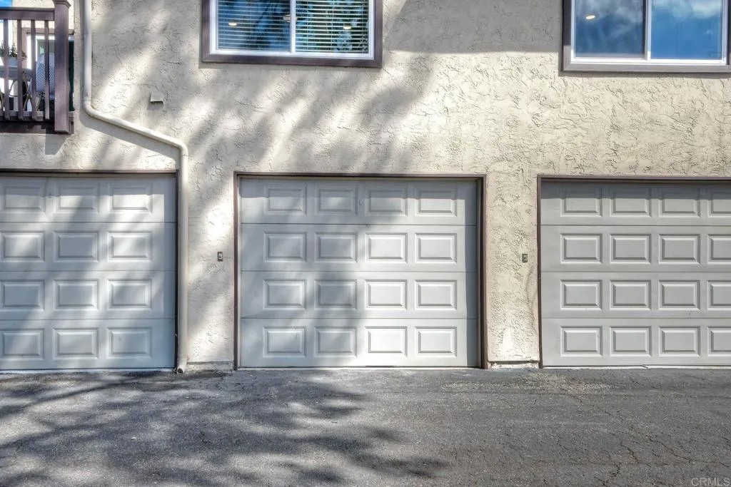 7702 Caminito Tingo H203