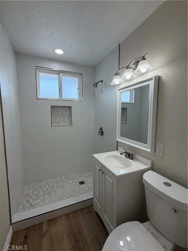 1411 flag lane