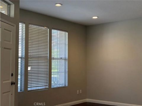 Tiny photo for 94 Night Heron Ln, Aliso Viejo, CA 92656 (MLS # OC26066818)