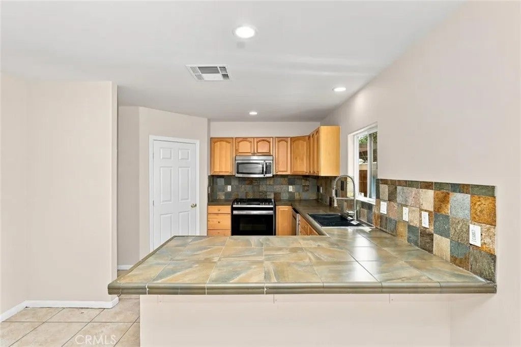 33275 Campus Lane