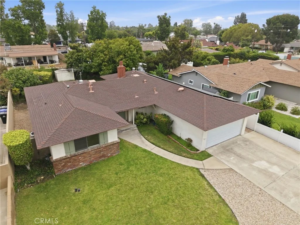 1526 N Amber Court
