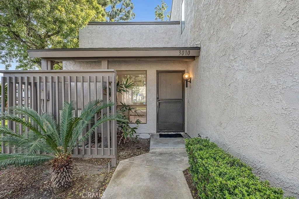 Photo of 3010 E Via Taranto, Anaheim, CA 92806 (MLS # OC26025894)