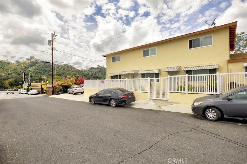Photo of 9917 Marcus Avenue #9917, Tujunga, CA 91042 (MLS # BB26078038)