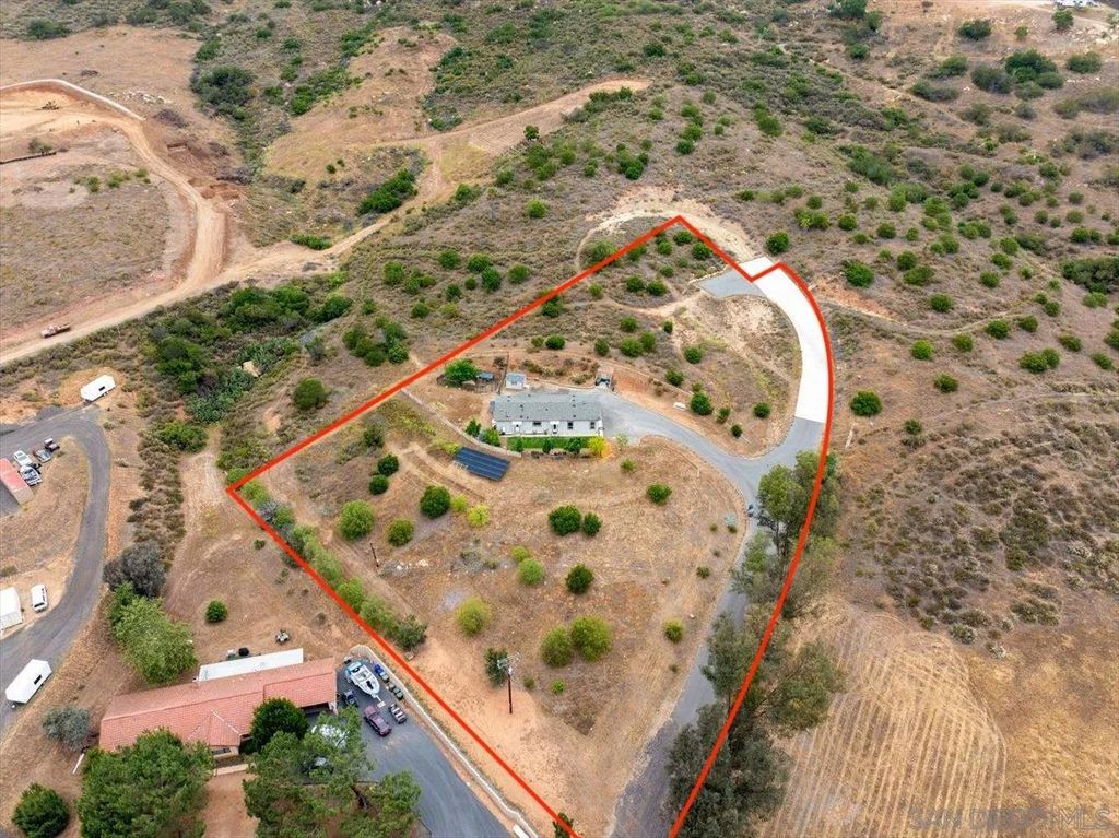 Photo of 11776 Park Lilac Ln, Valley Center, CA 92082 (MLS # 250038254)