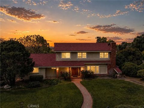 Photo of 2446 Euclid Crescent, Upland, CA 91784 (MLS # CV26092318)