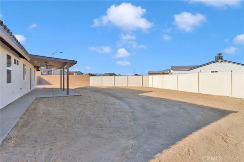 Tiny photo for 16618 Country Ranch Court, Victorville, CA 92392 (MLS # IG25273165)