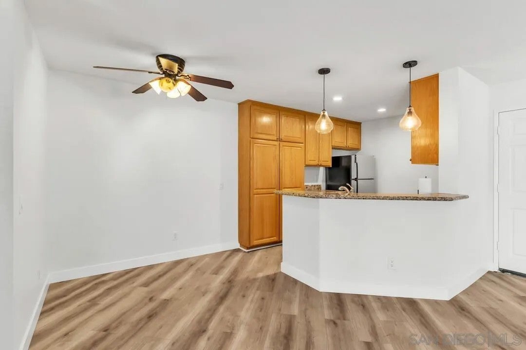 7247 Camino Degrazia # 43