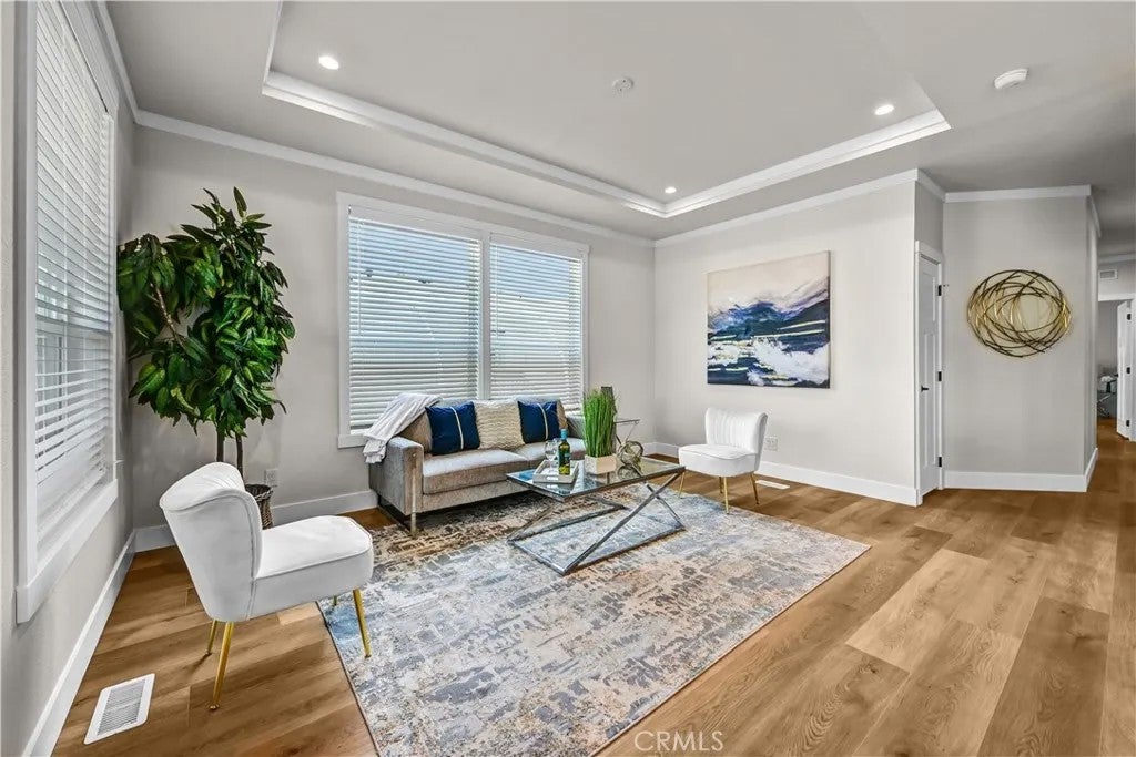 7205 Santa Barbara