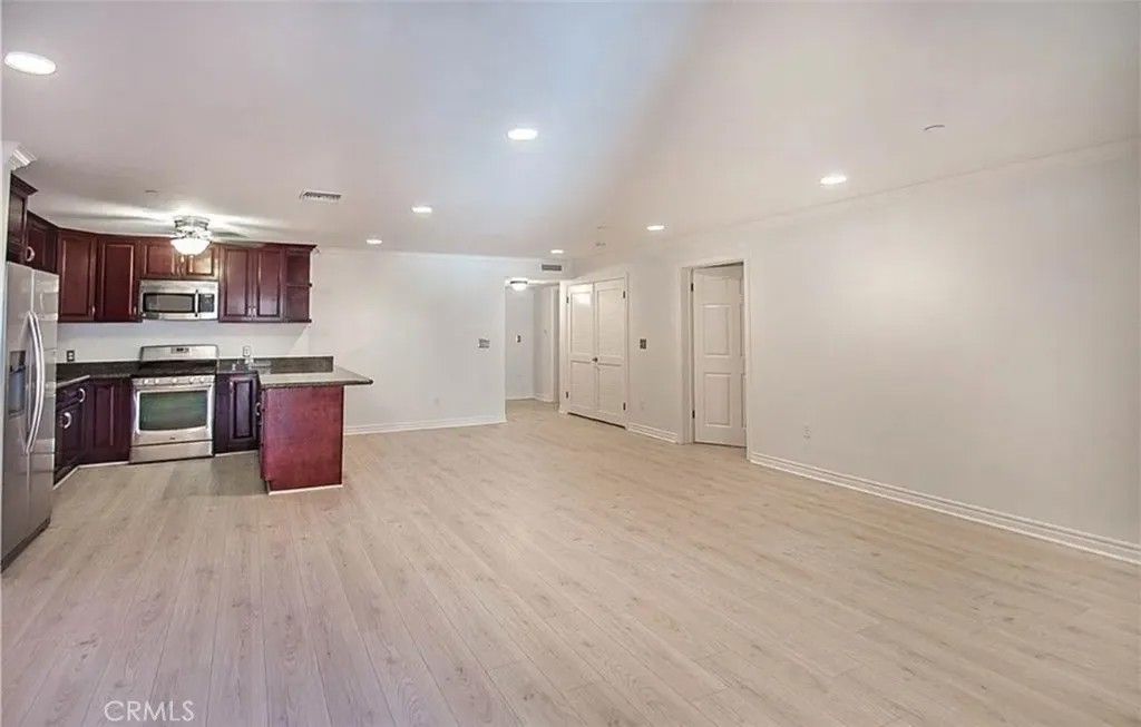 Photo of 5264 Satsuma Avenue #9, North Hollywood, CA 91601 (MLS # SR25276589)