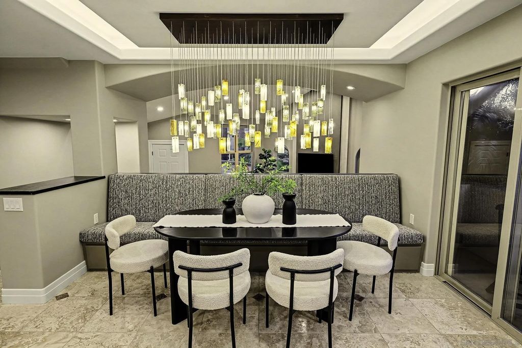 Photo of 7355 Fay Avenue, La Jolla, CA 92037 (MLS # 2600897)