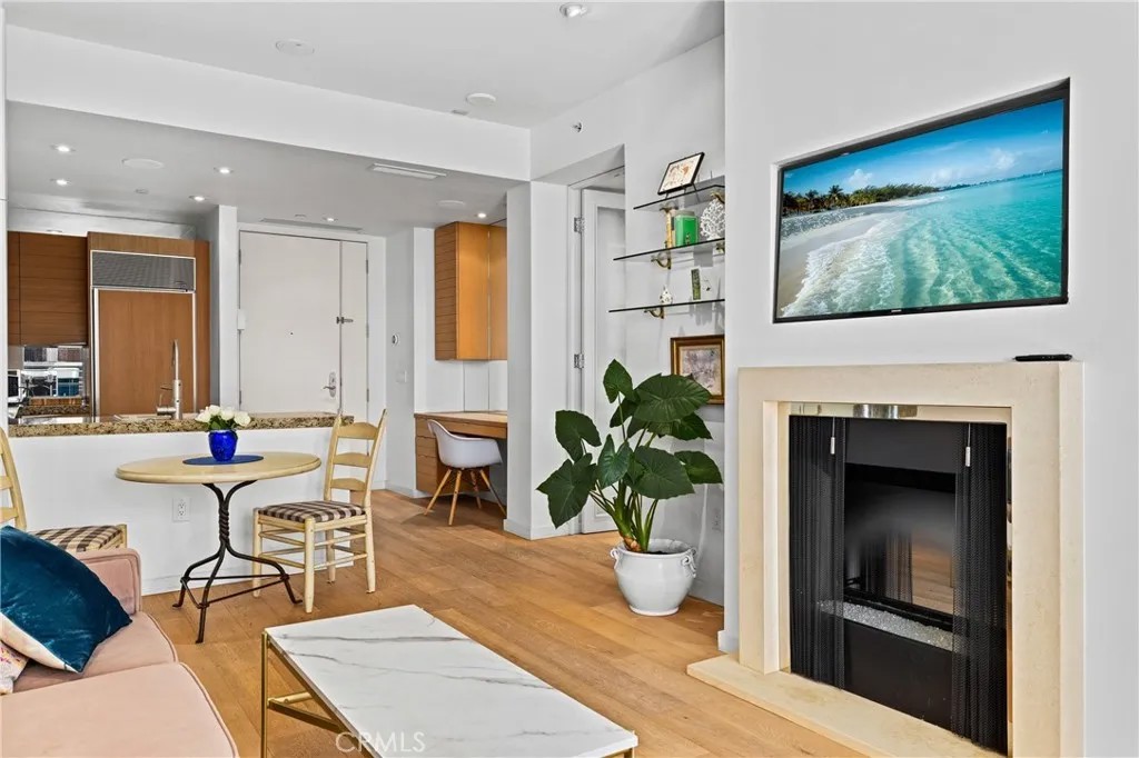 550 Front Street 1007