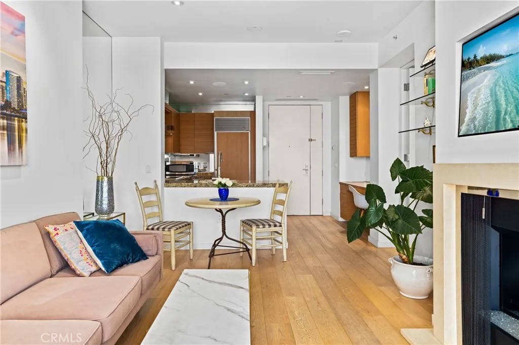 550 Front Street 1007