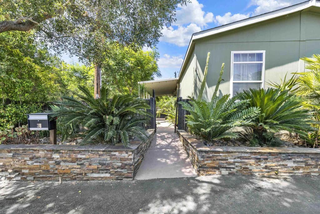 Photo of 3909 Reche Rd #34 RD, Fallbrook, CA 92028 (MLS # 260019481)