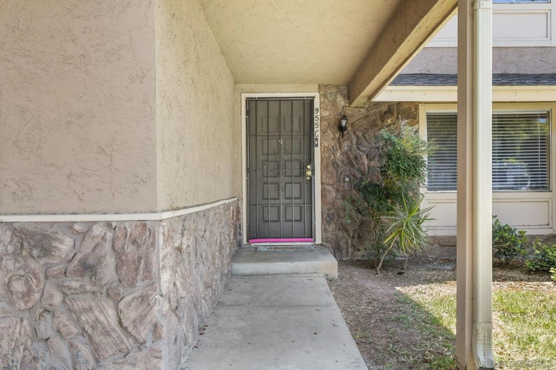 955 Amistad Pl C