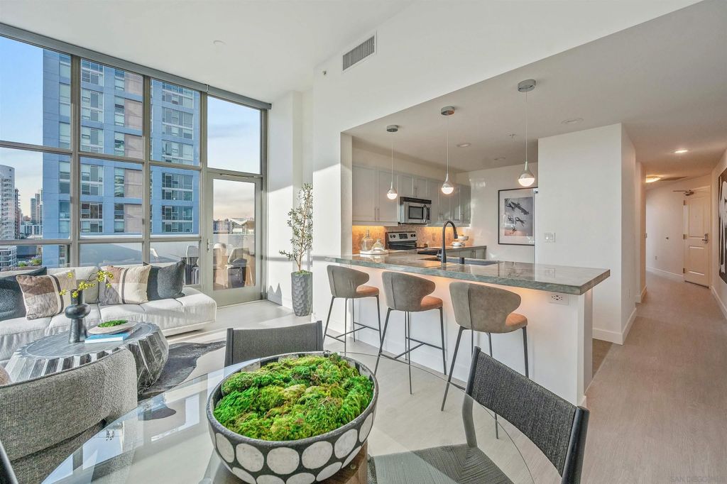 Photo of 253 10Th Ave #1402, San Diego, CA 92101 (MLS # 260008736)