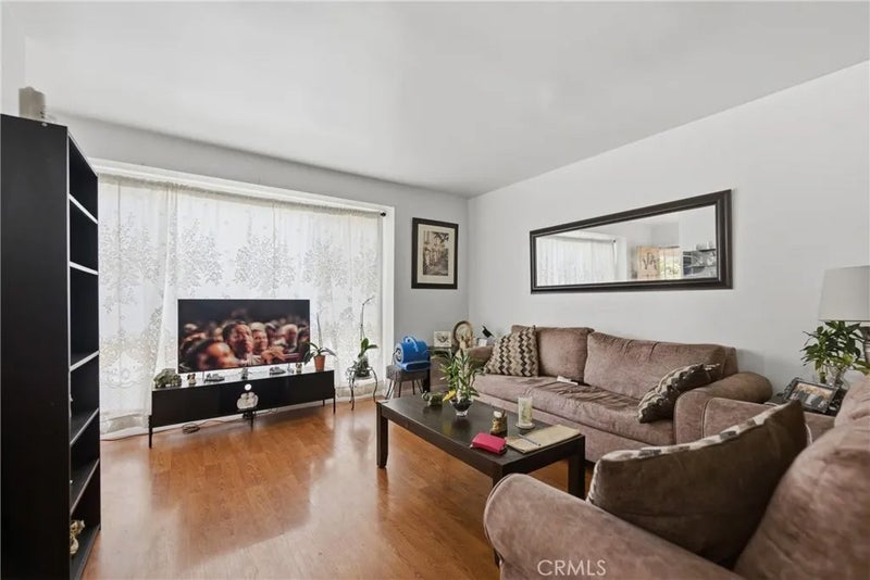12738 Farnell