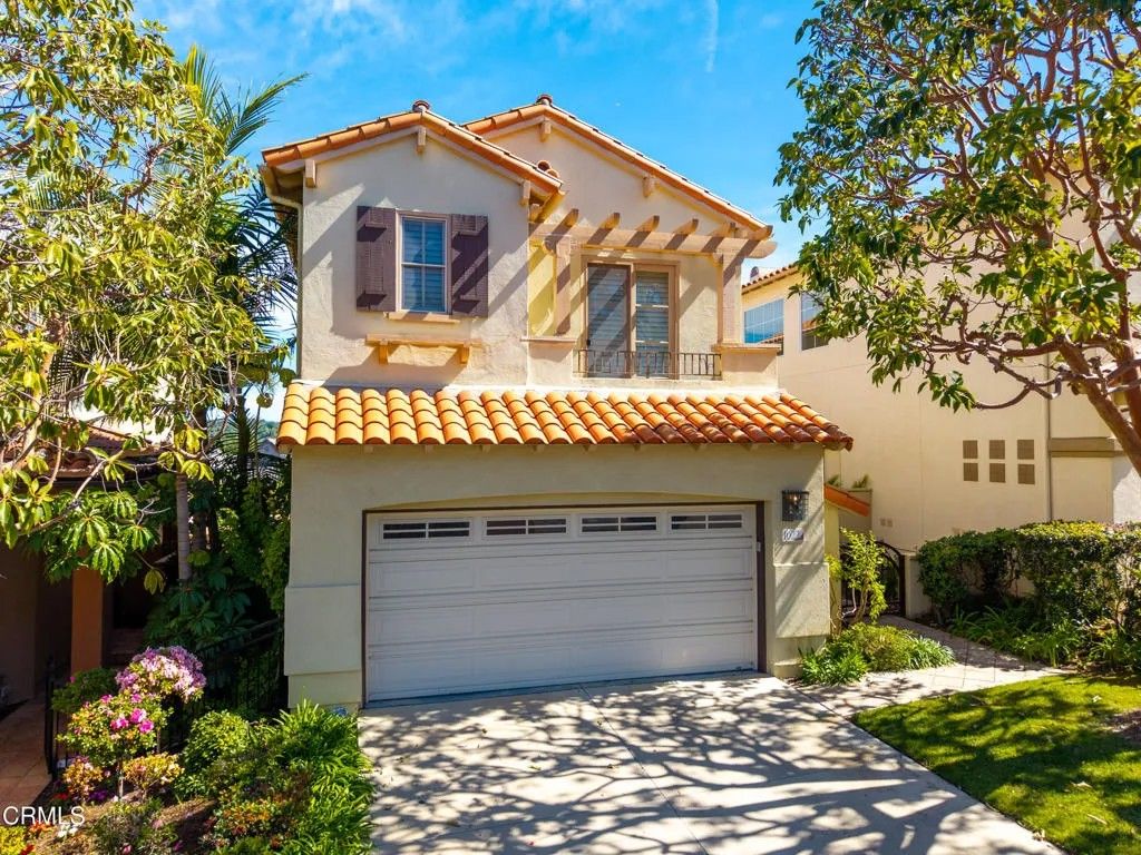 Photo of 1022 Corte Augusta, Camarillo, CA 93010 (MLS # V1-35431)