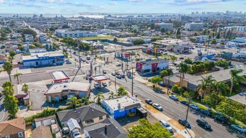 832 E 18Th St National City CA 91950