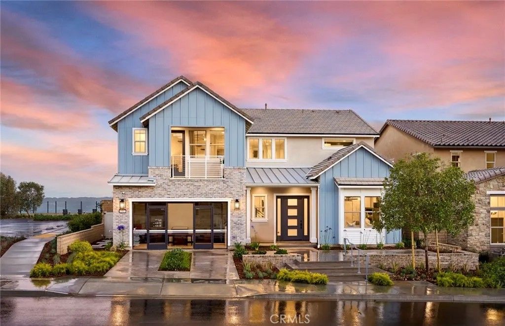 Photo of 11808 Canoga Avenue, Chatsworth, CA 91311 (MLS # IV26032725)