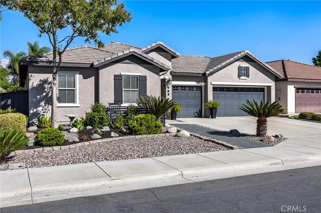 Photo of 763 Dechado LN, San Jacinto, CA 92582 (MLS # SW26211651)