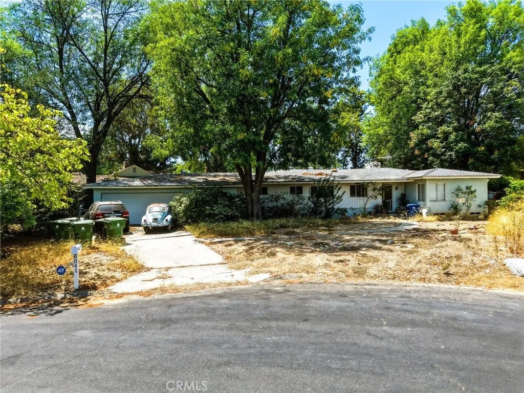 6041 Penfield