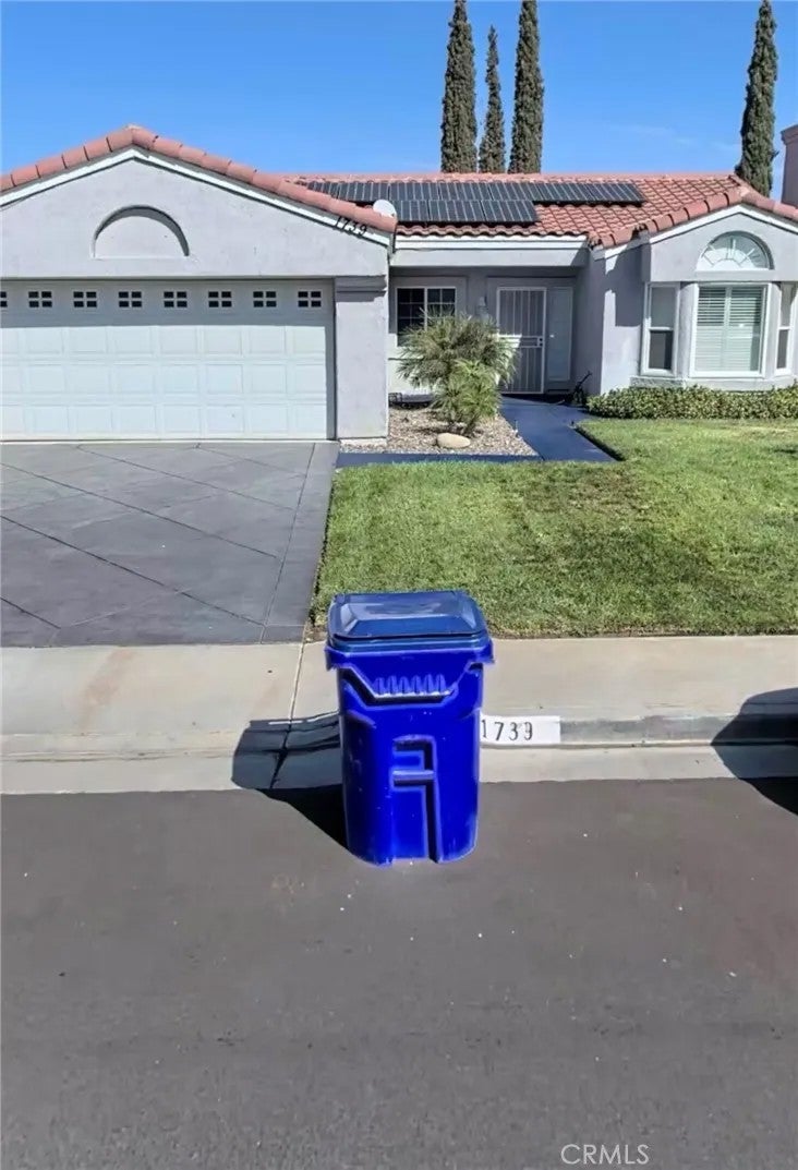1739 E Avenue R6