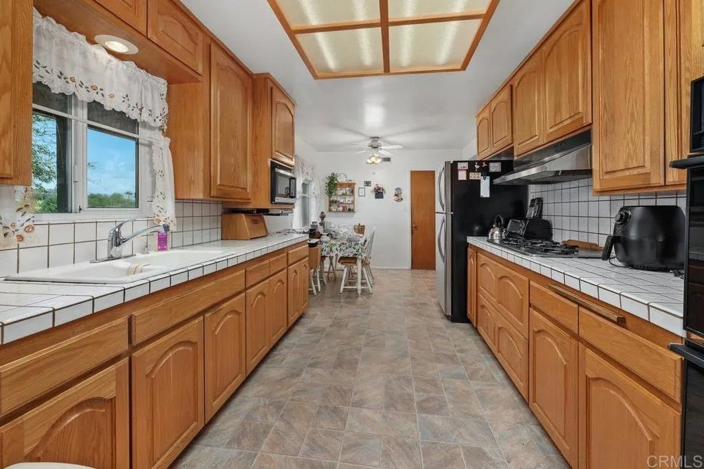 8211 Starland Drive