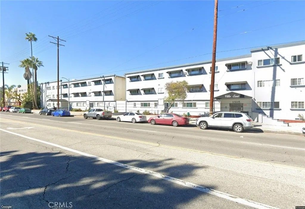 Photo of 13129 Oxnard Street #9, Valley Glen, CA 91401 (MLS # SR26084440)