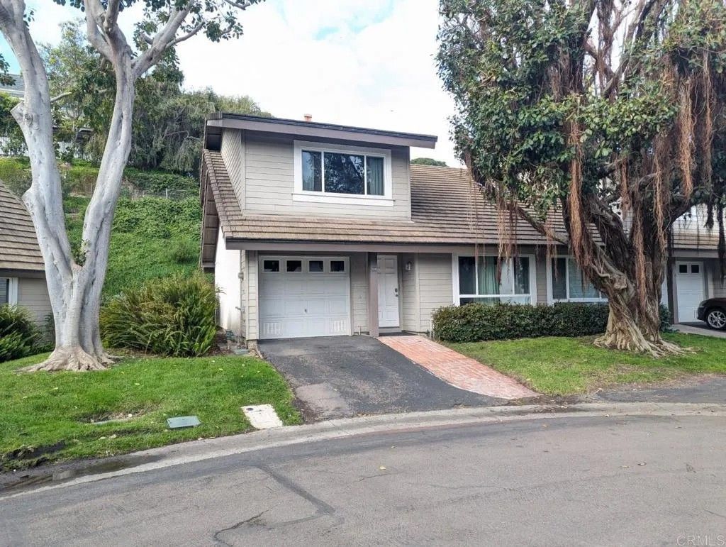 Photo of 508 Turfwood Lane, Solana Beach, CA 92075 (MLS # NDP2600778)