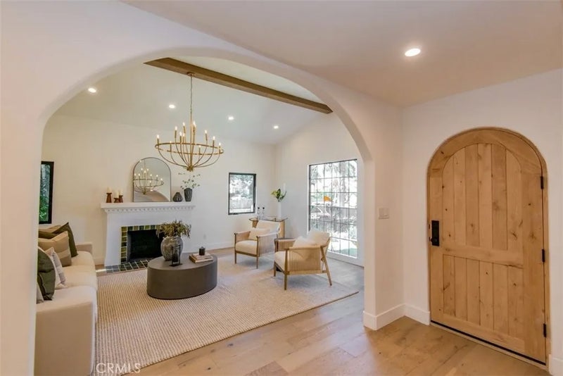2357 Midvale Ave