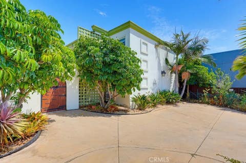 Tiny photo for 4425 50th Street #11, San Diego, CA 92115 (MLS # ND26171257)