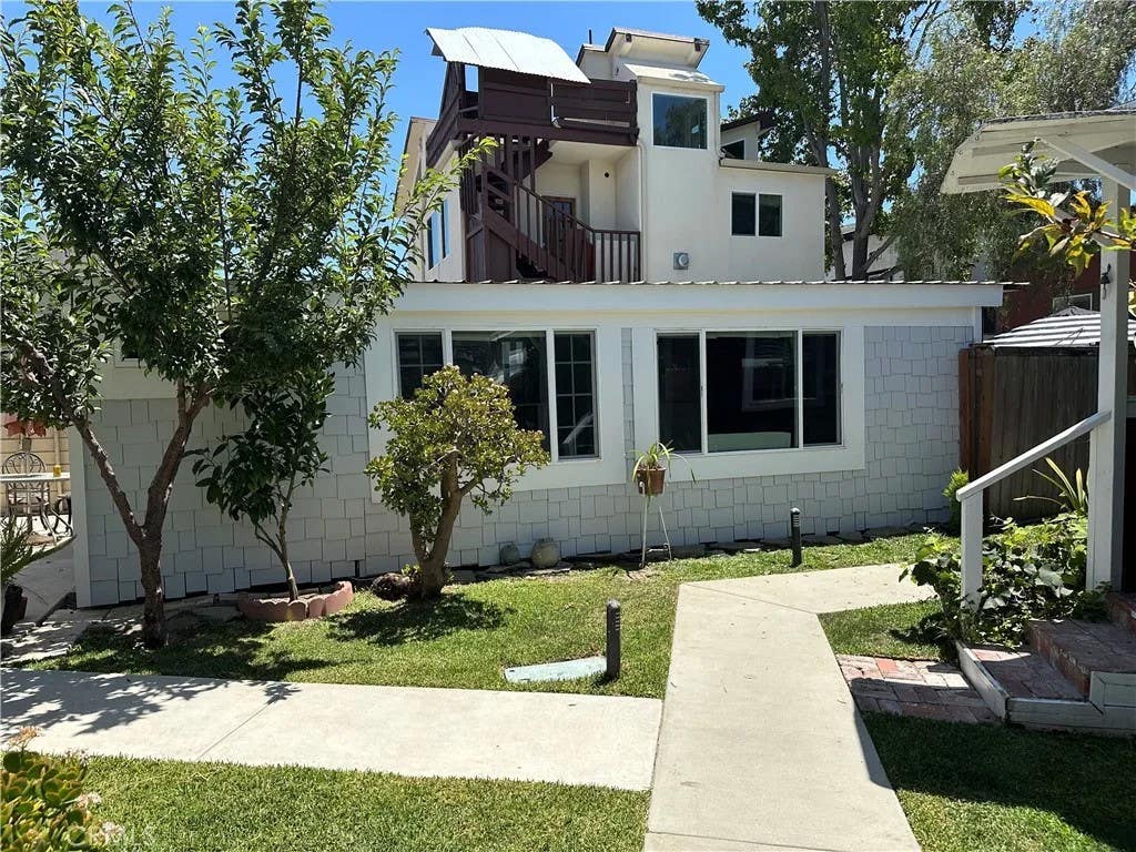 Photo of 98 Welcome, Seal Beach, CA 90740 (MLS # PW26154056)
