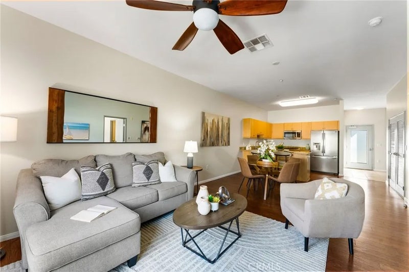 435 W Center Street 307