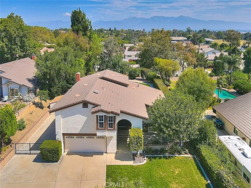 3442 Clipper Drive