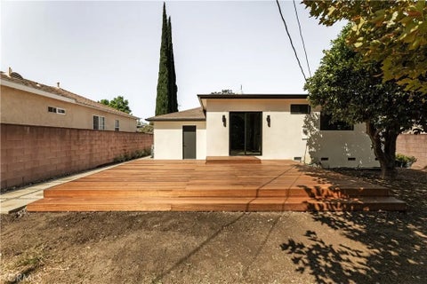 Tiny photo for 5724 Bianca AVE, Encino, CA 91316 (MLS # GD26188263)