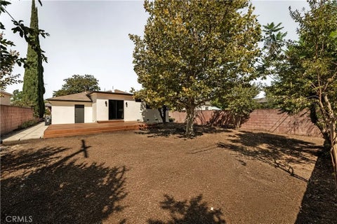 Tiny photo for 5724 Bianca AVE, Encino, CA 91316 (MLS # GD26188263)