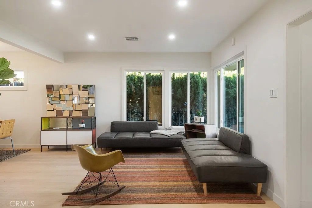 Photo of 11623 S Dehn Ave, Inglewood, CA 90303 (MLS # PW25277823)