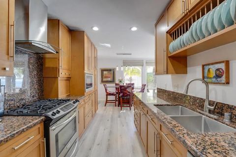 Tiny photo for 3920 Riviera Drive #U, San Diego, CA 92109 (MLS # NDP2603232)