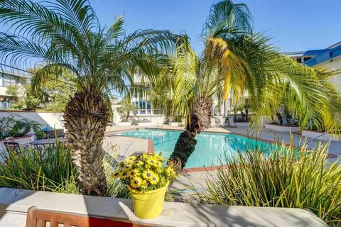 Tiny photo for 3920 Riviera Drive #U, San Diego, CA 92109 (MLS # NDP2603232)