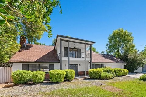 21801 Providencia Woodland Hills CA 91364