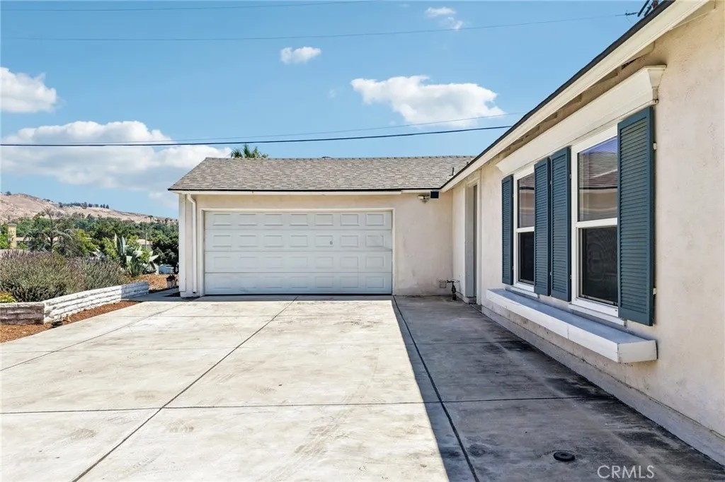 3595 Watkins Drive
