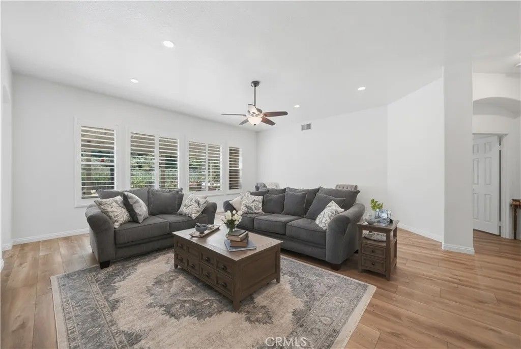 Photo of 23553 bending oak Ct, Murrieta, CA 92562 (MLS # SW26074081)