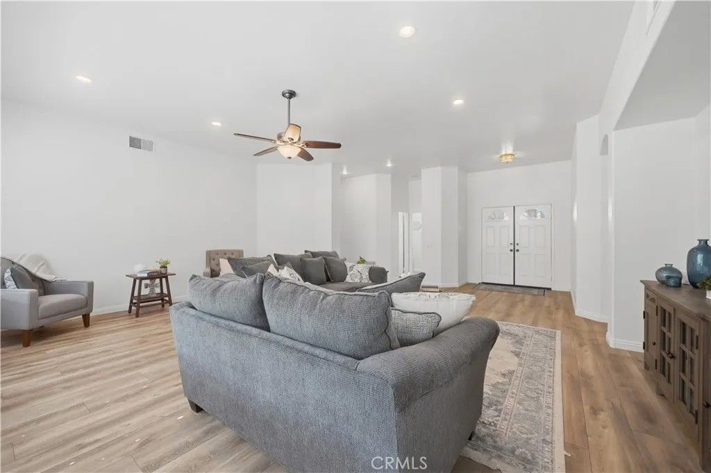 Photo of 23553 bending oak Ct, Murrieta, CA 92562 (MLS # SW26074081)