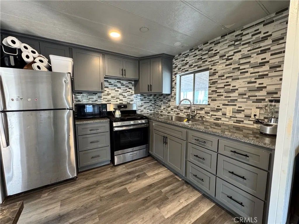 Photo of 16600 Orange Ave #77, Paramount, CA 90723 (MLS # DW26064963)