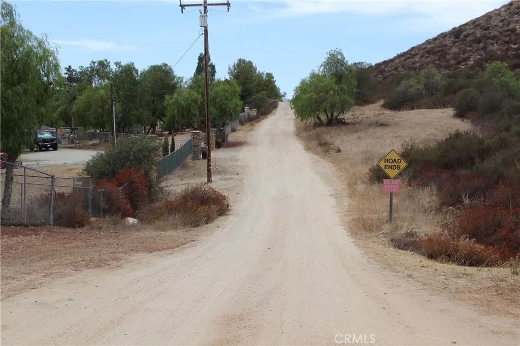 Photo of 25500 Catt/La Estrella RD, Wildomar, CA 92595 (MLS # SW26176892)