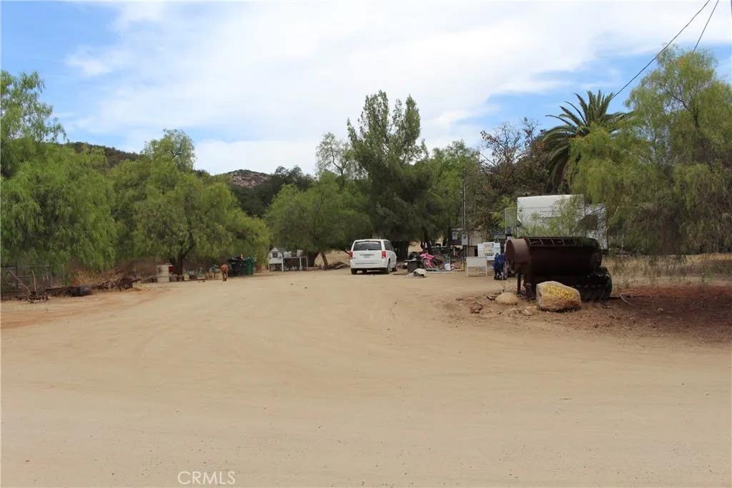 Photo of 25500 Catt/La Estrella RD, Wildomar, CA 92595 (MLS # SW26176892)