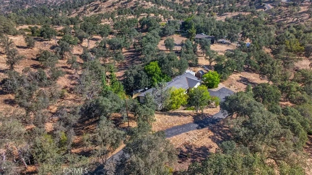 41393 Roaring River Way