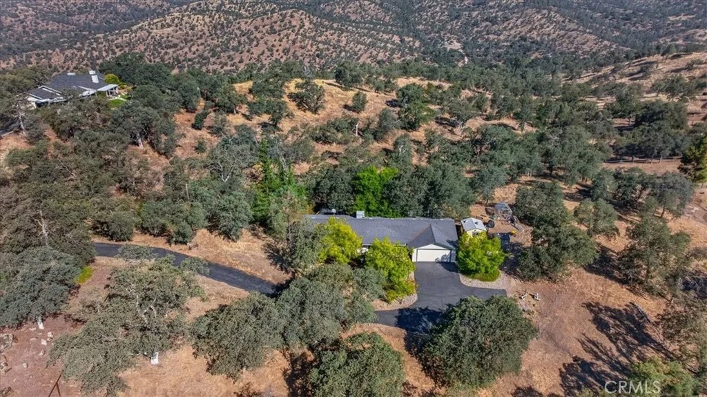 41393 Roaring River Way